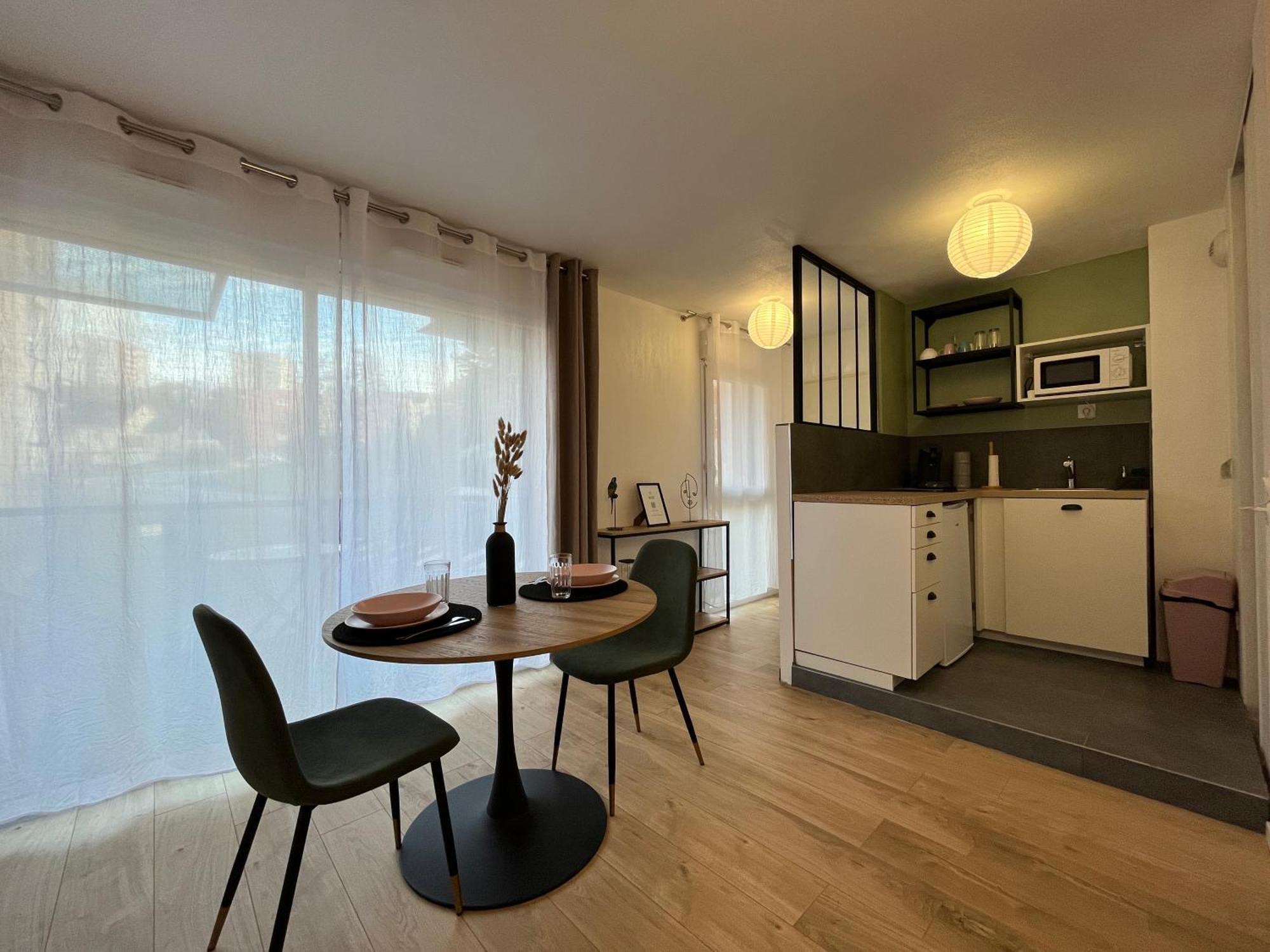 Petit Cocon Paisible Apartment Le Mans Exterior photo